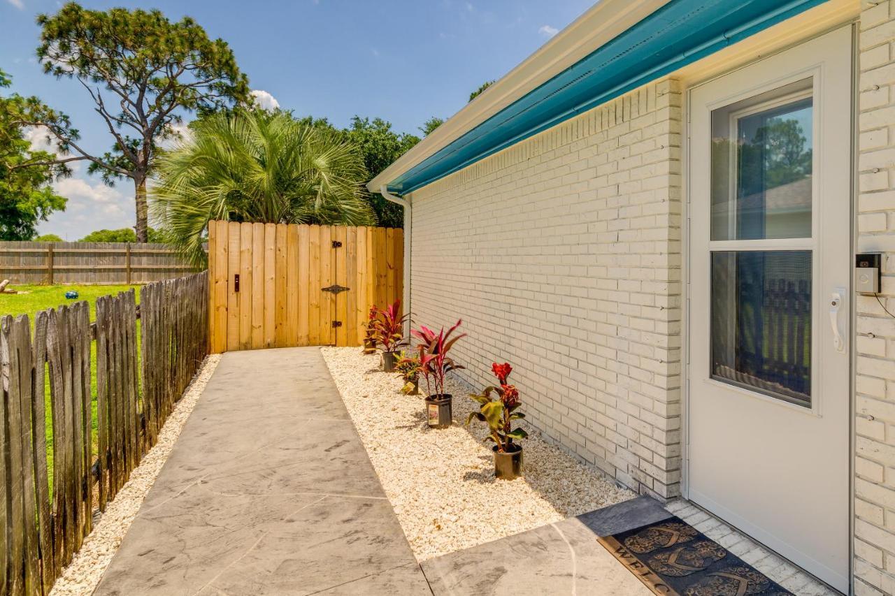 Gulf Breeze Vacation Rental For 2 With Pool Access! Exterior foto
